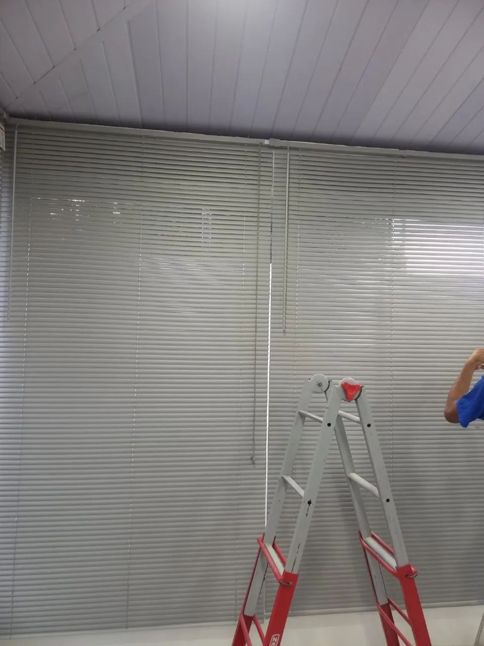 Locação de escada Zeus 5m e 3m - Foto 2