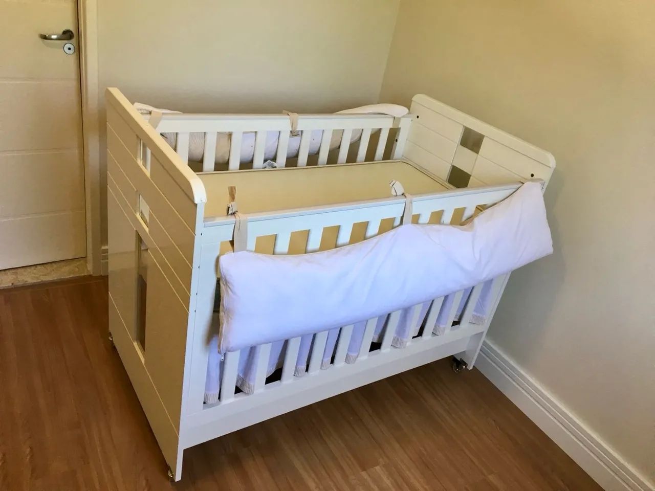 Berço / Caminha de bebê branco impecável