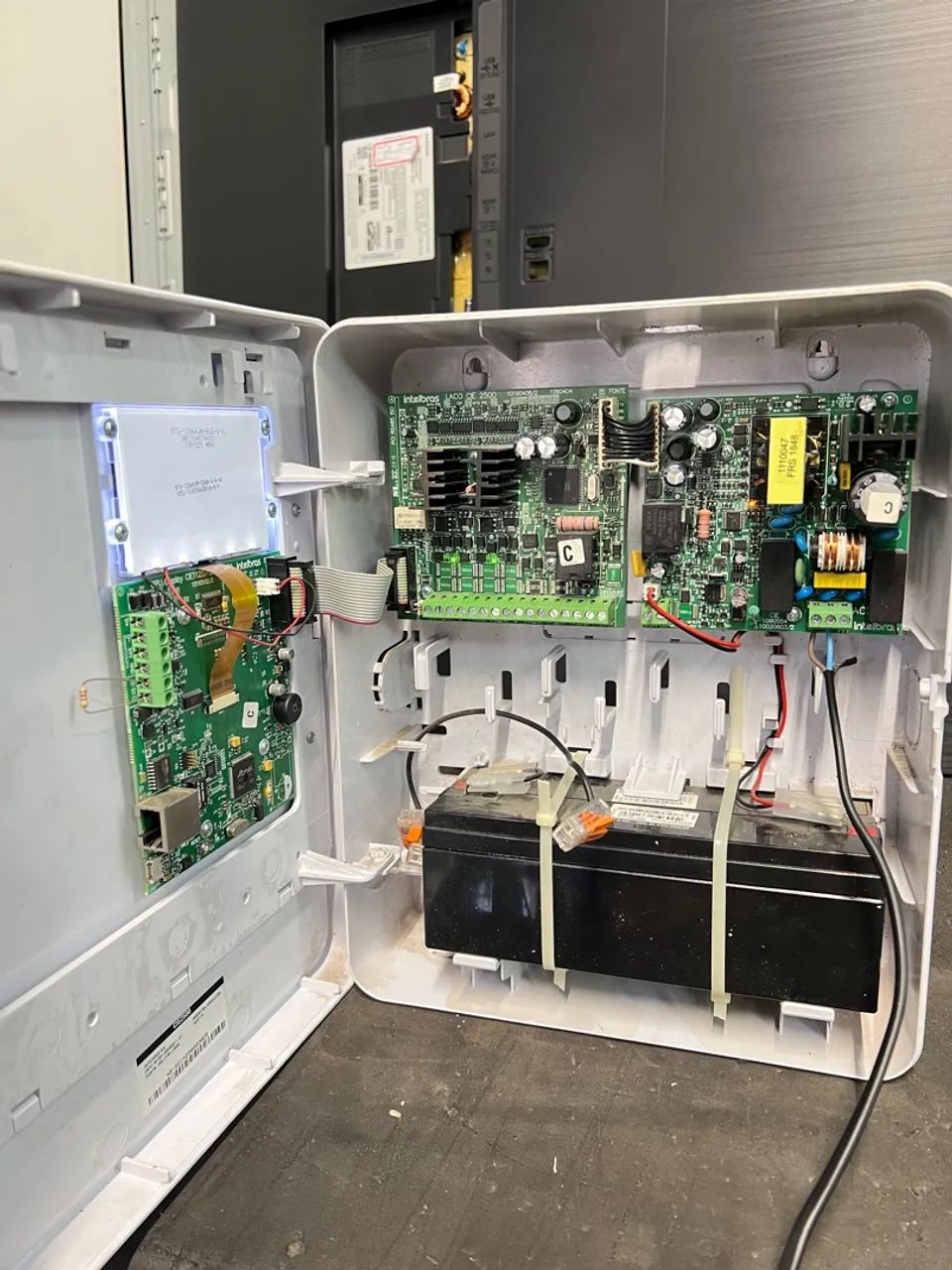 Central de Alarme Intelbras CIE 2500 - Foto 4