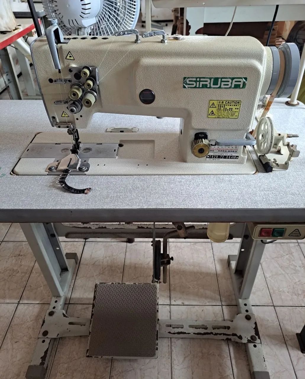 2  Máquinas de Costura Industrial
