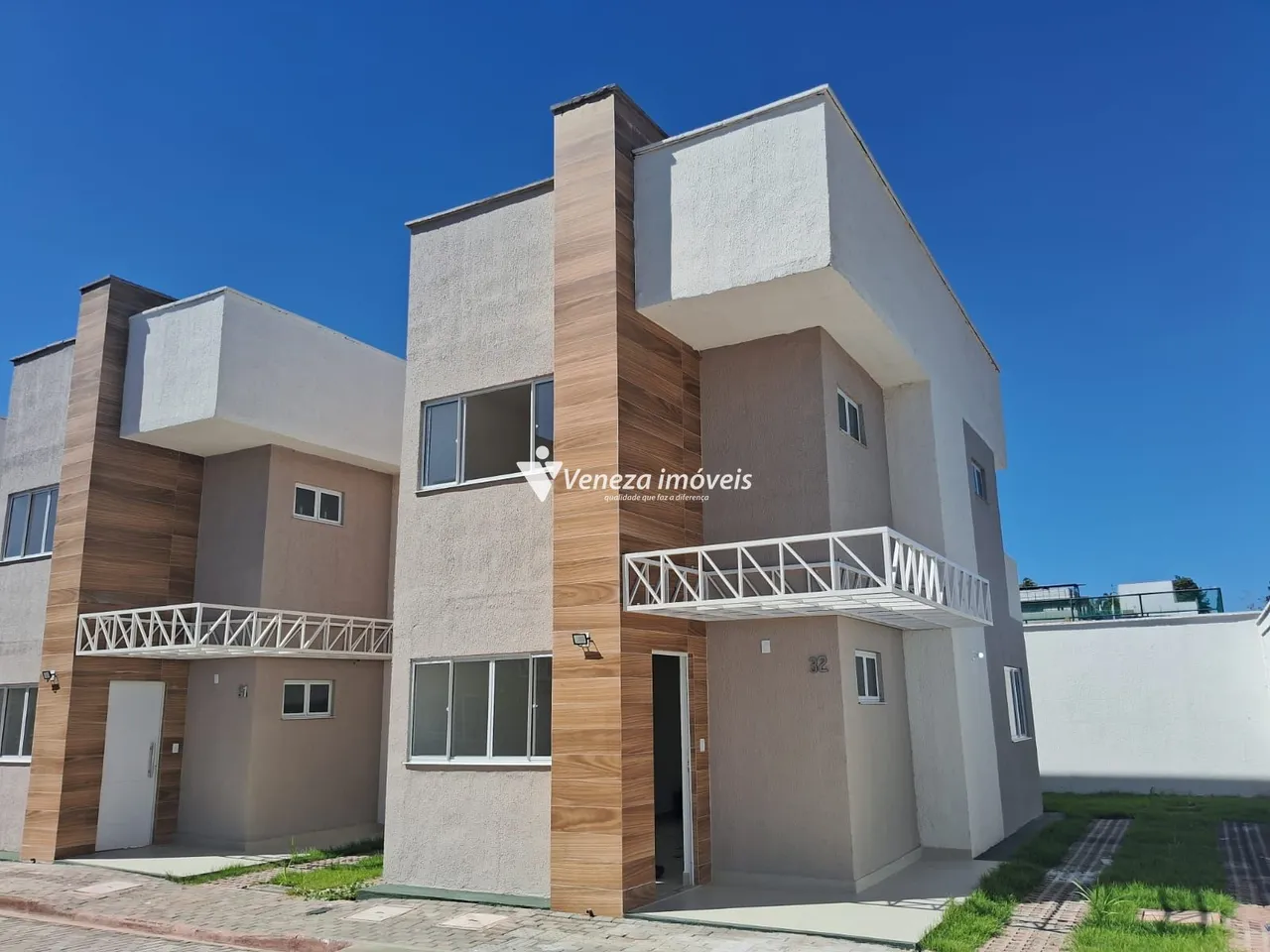 Casa de Condomínio Duplex Nova para aluguel