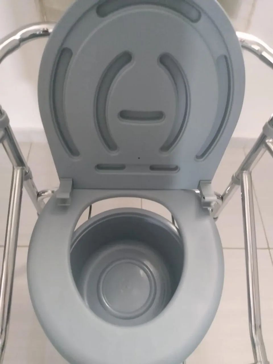 Cadeira de rodas para banho  - Foto 2