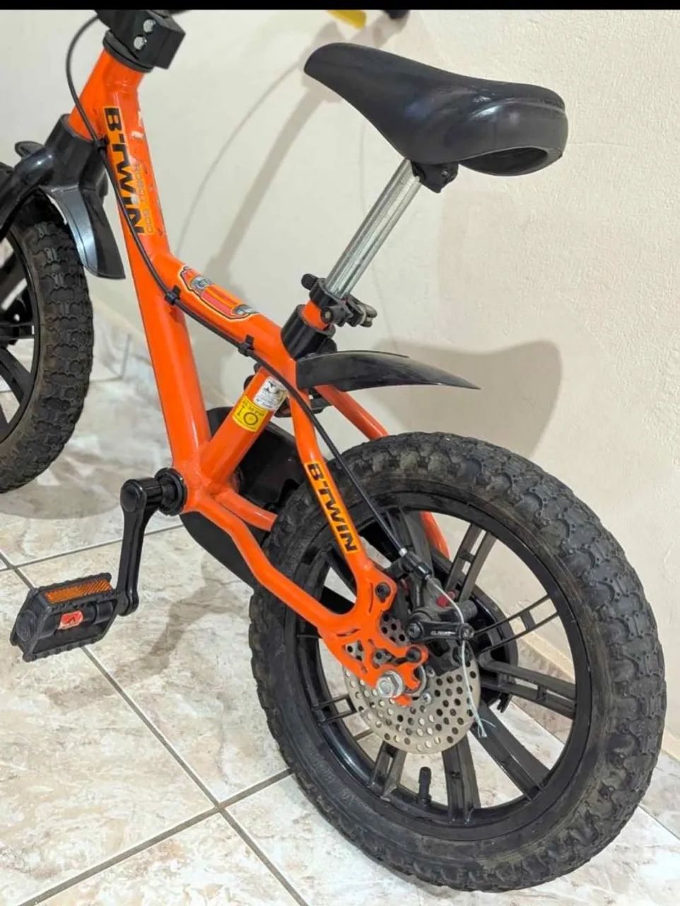 Bicicleta B'twin infantil 2 a 4 anos. - Foto 3