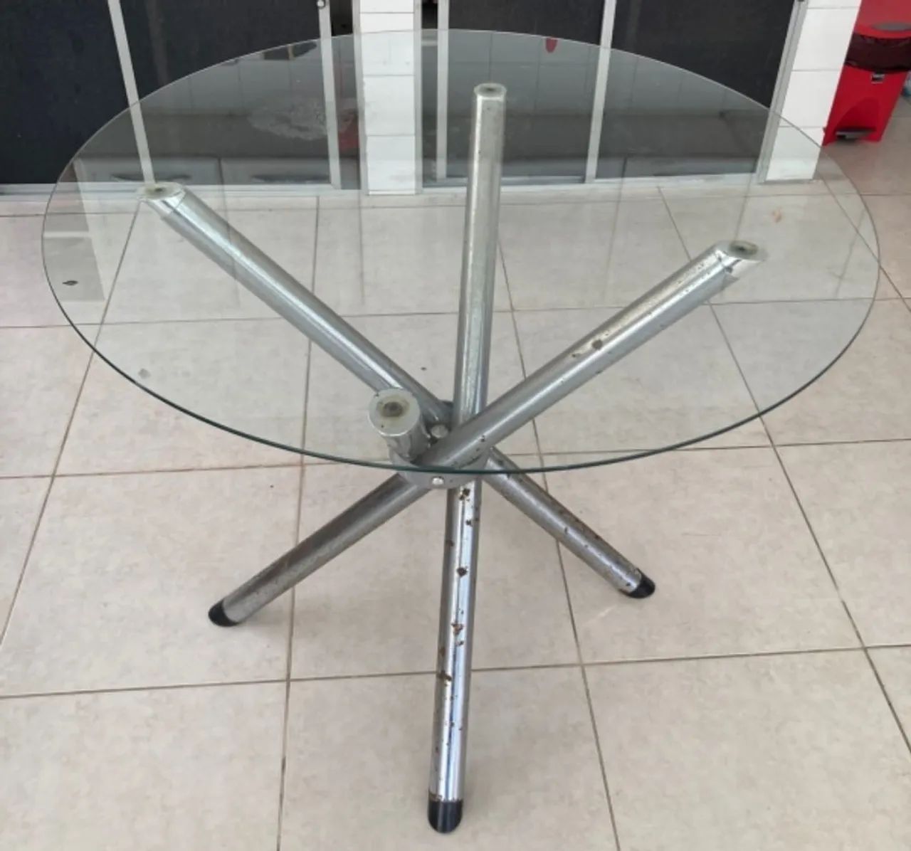 Mesa de vidro redonda 