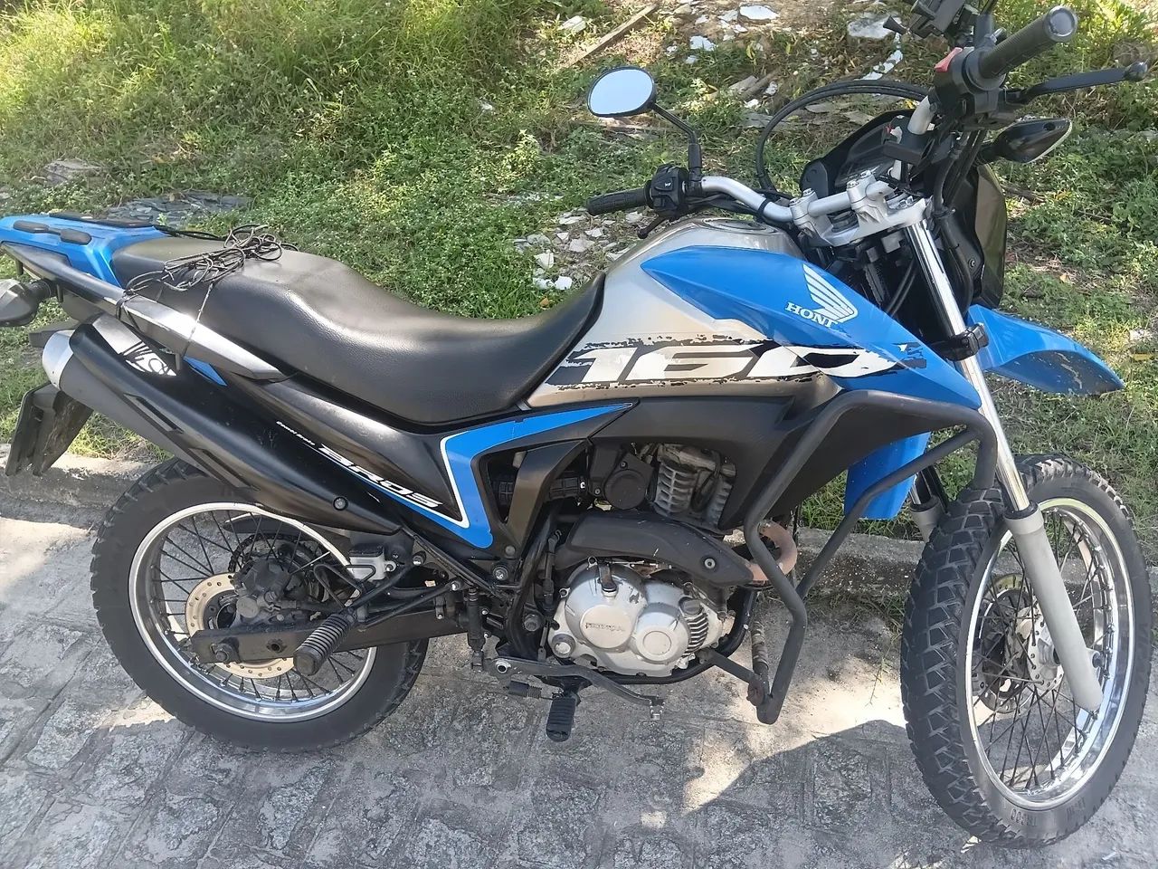 Moto em ótimo estado