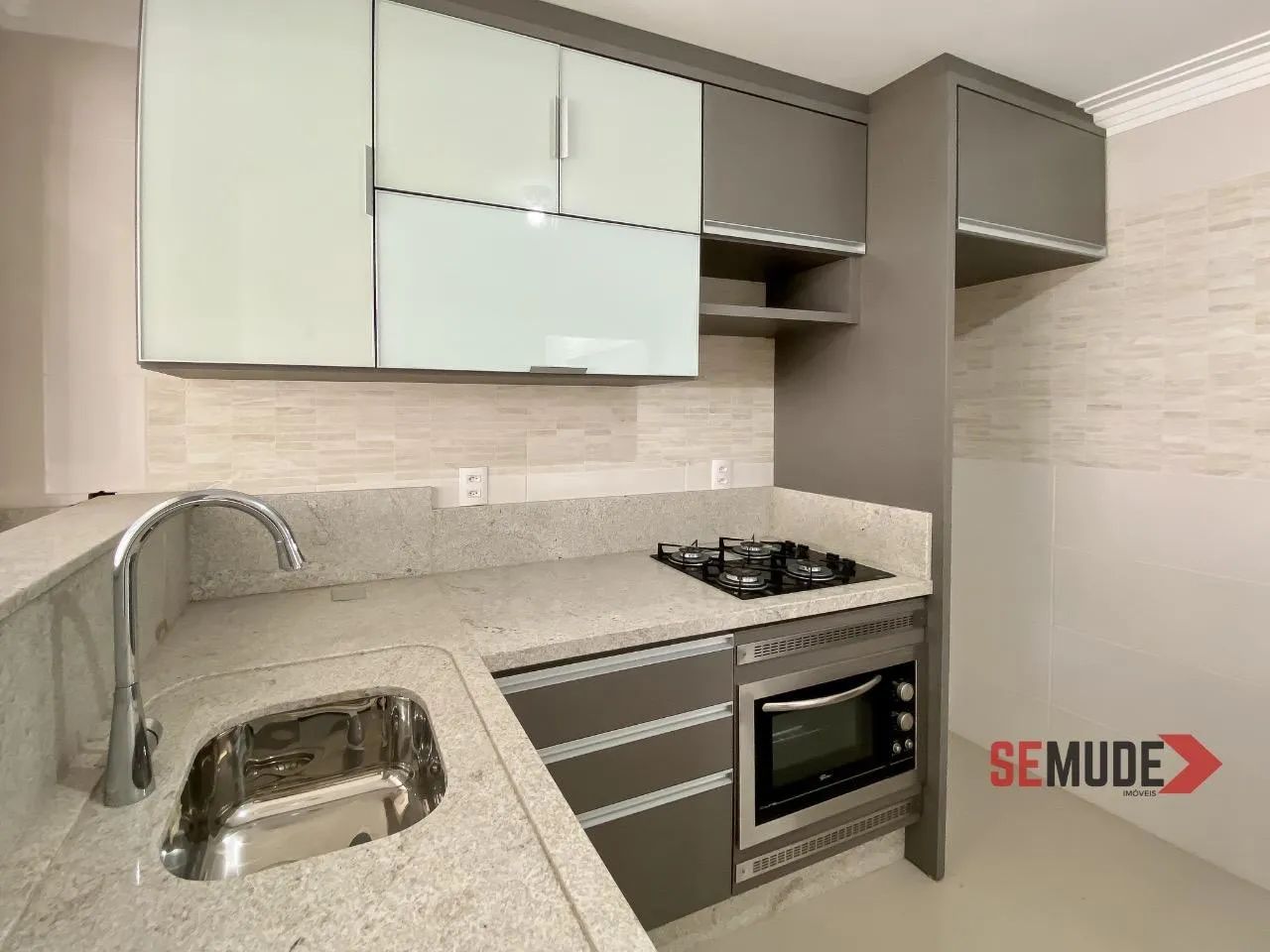 Apartamento Totalmente reformado próximo a UFSC! - Foto 3