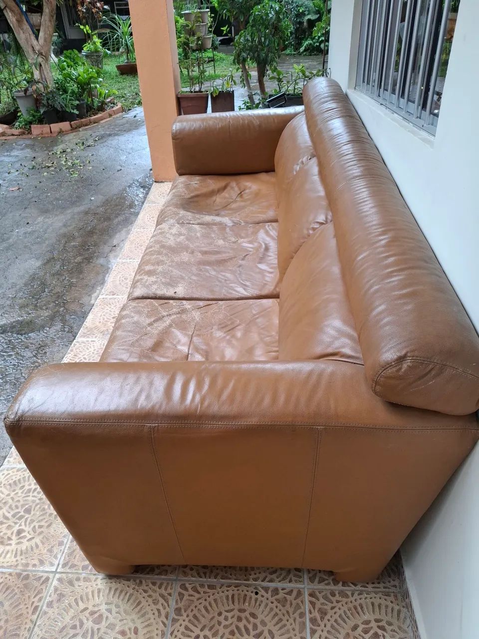 Sofa de couro pra reformar - Foto 3