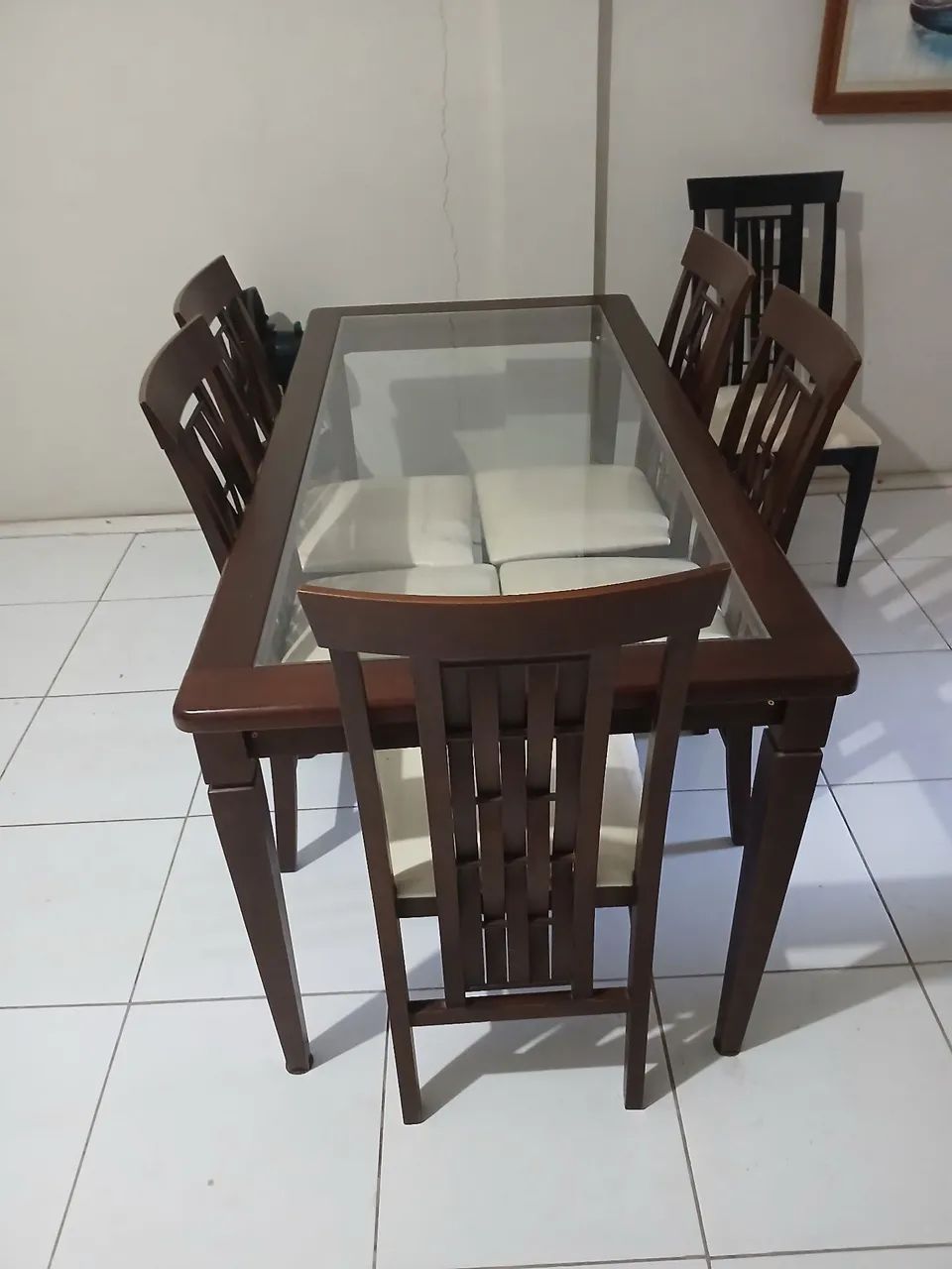 Mesa com seis cadeiras de vidro temperado  - Foto 3