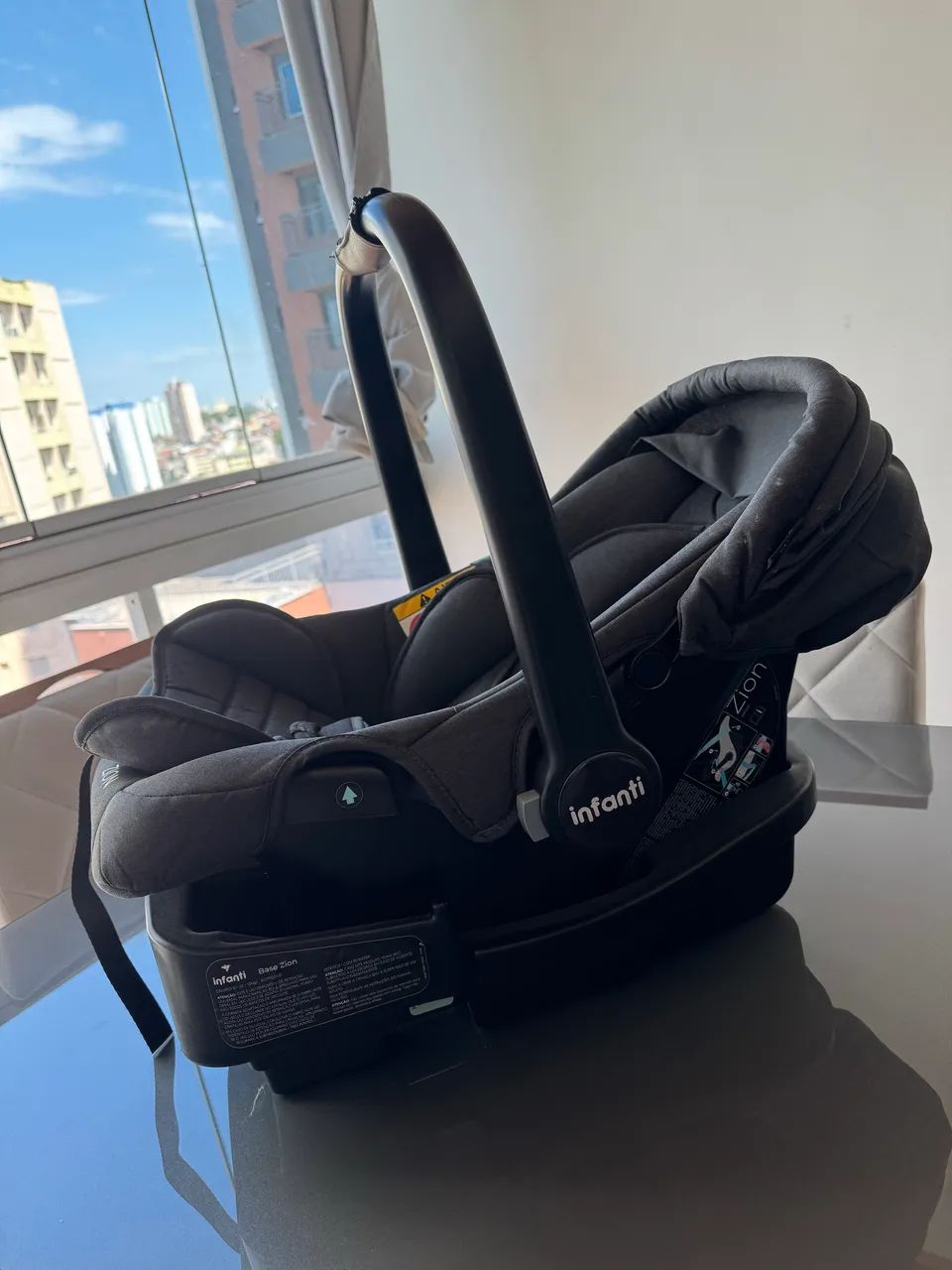 Bebê conforto Infanti com base veicular  - Foto 2