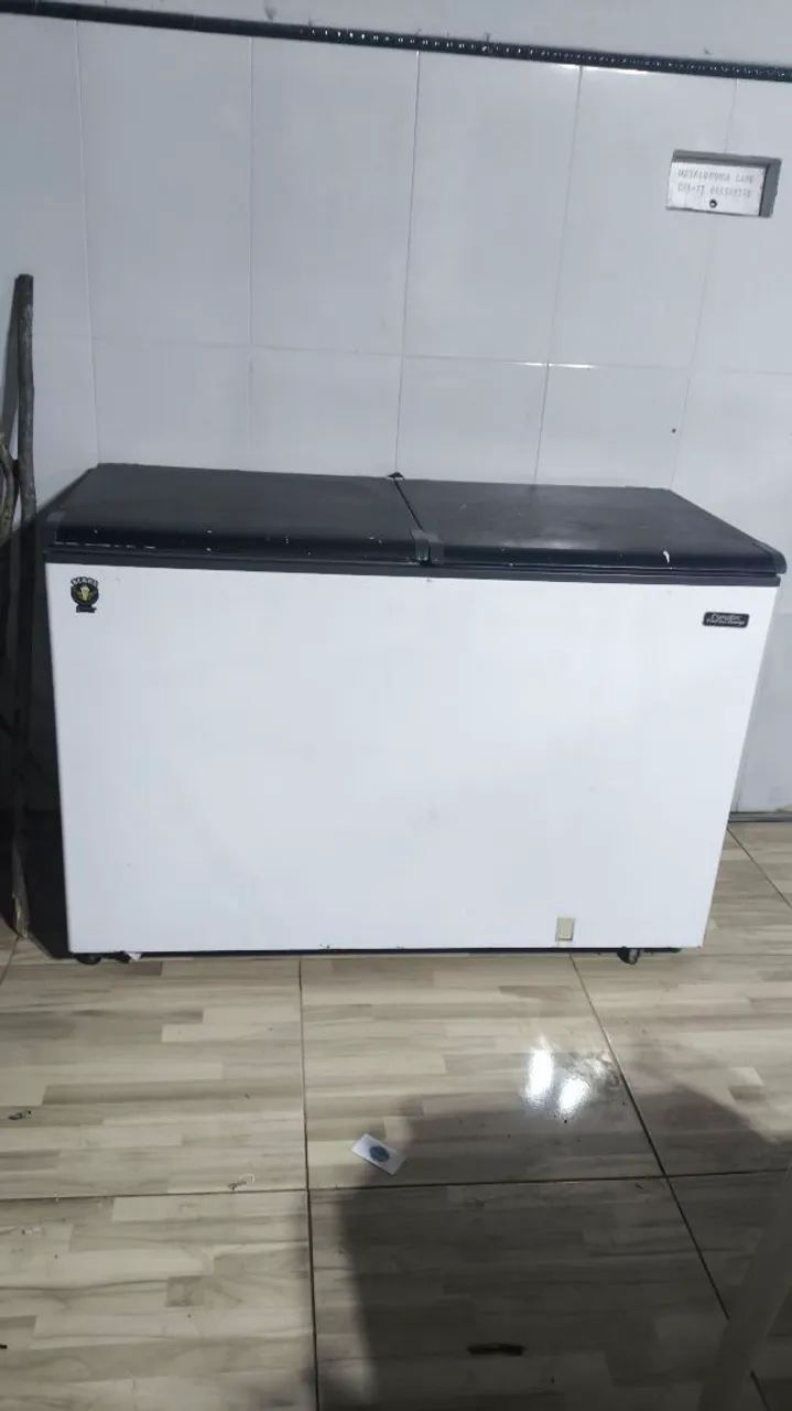 Vendo Freezer 437L