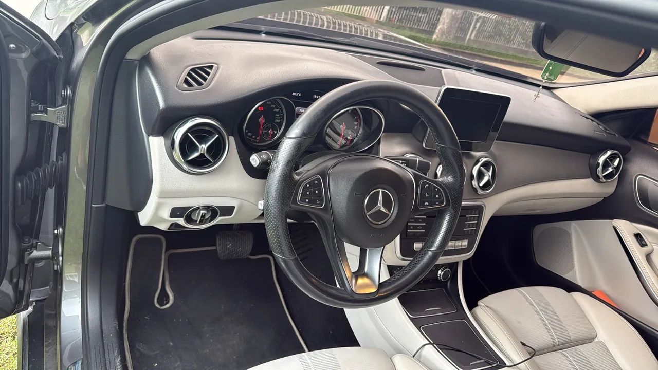 Mercedes-Benz GLA 200 Adv. 1.6/1.6 TB 16V Flex Aut. 2019