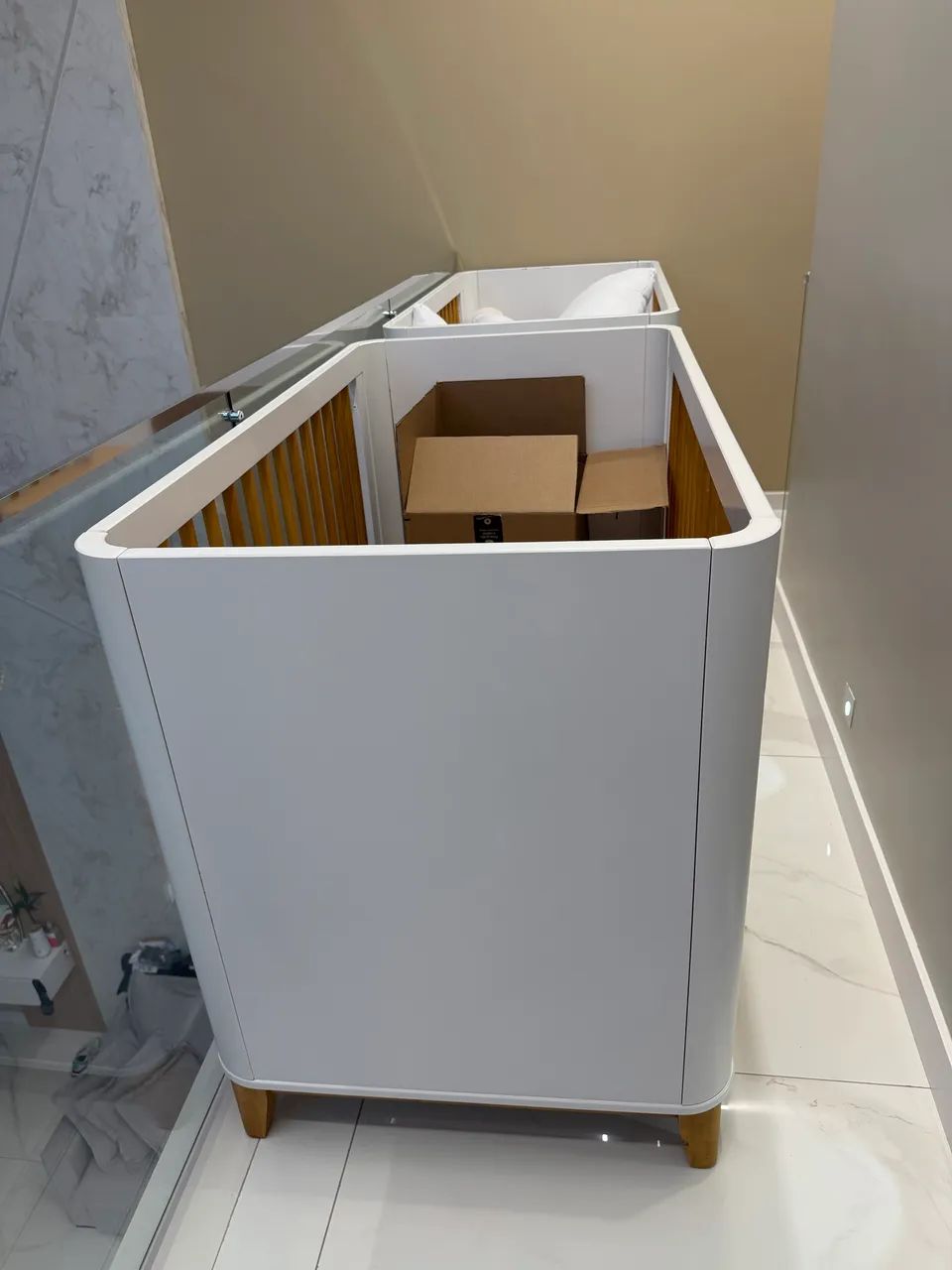 Vende-se berço 2 em 1( vira caminha para uso até 5 anos)
