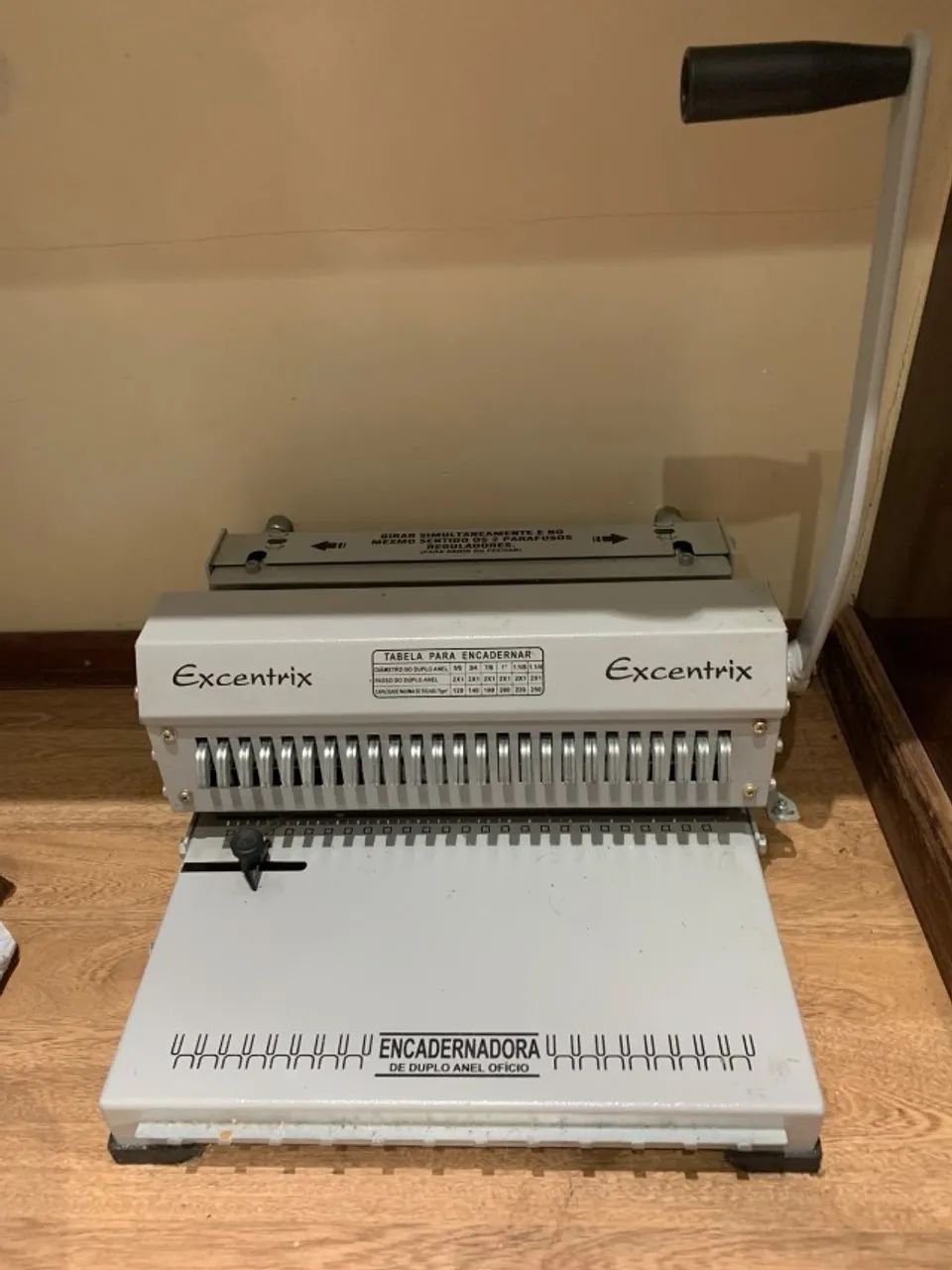Encadernadora wire-0 2x1 Excentrix