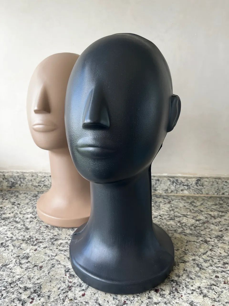 2 Manequim de Plástico - Cabeça (Expositor: Óculos, boné, chapéu, peruca, lace e etc)