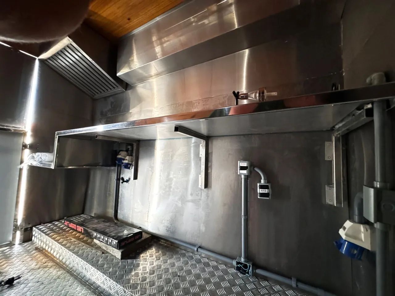 ALUGA-SE FOOD TRUCK  - Foto 4