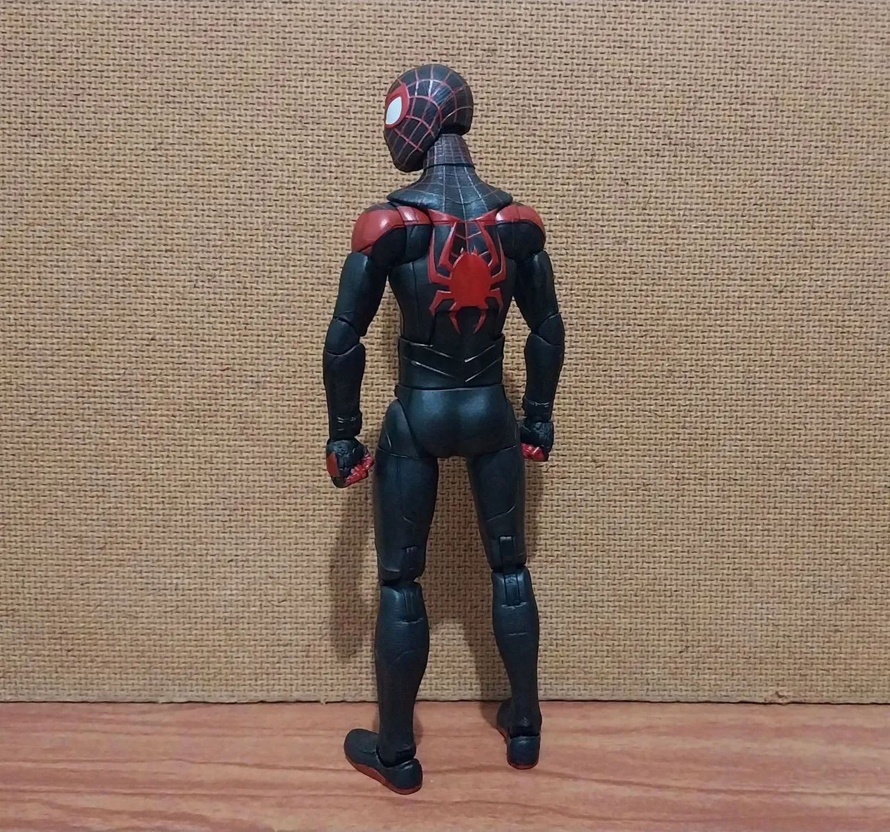 Miles Morales PS5 - Marvel Legends - Foto 2
