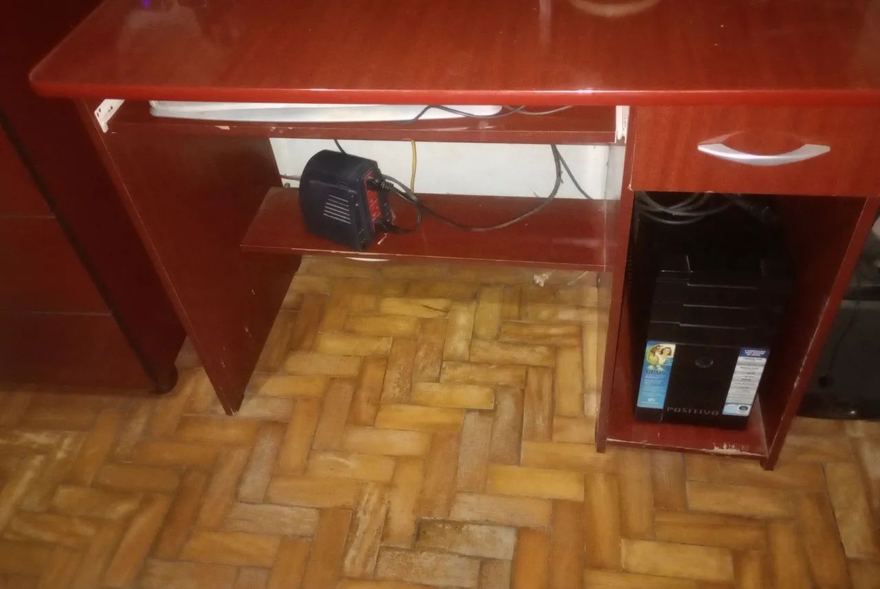 mesa para computador com suporte para impressora 