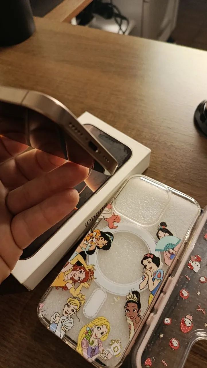 iPhone 16pro Titanium desert  - Foto 5