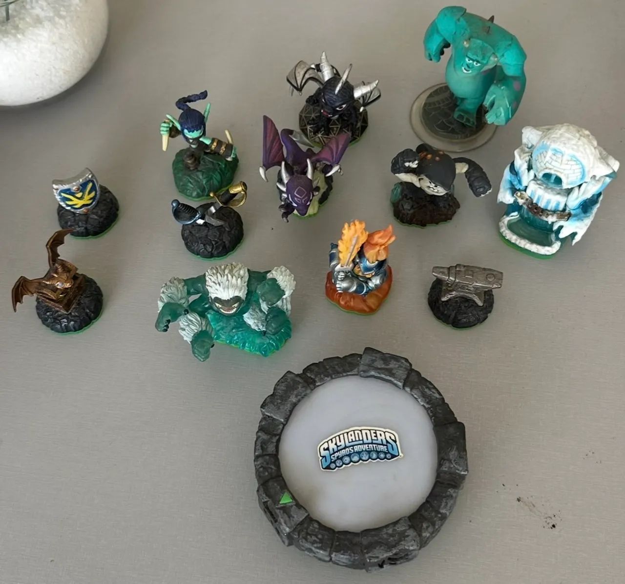 Jogo SkyLanders Nitendo 3DS Com Plataforma e 11 Personagens  - Foto 5