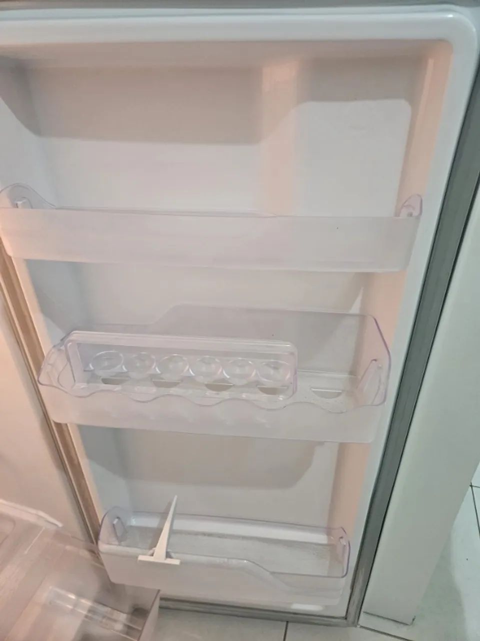 Geladeira Eletrolux 260 litros - Foto 5