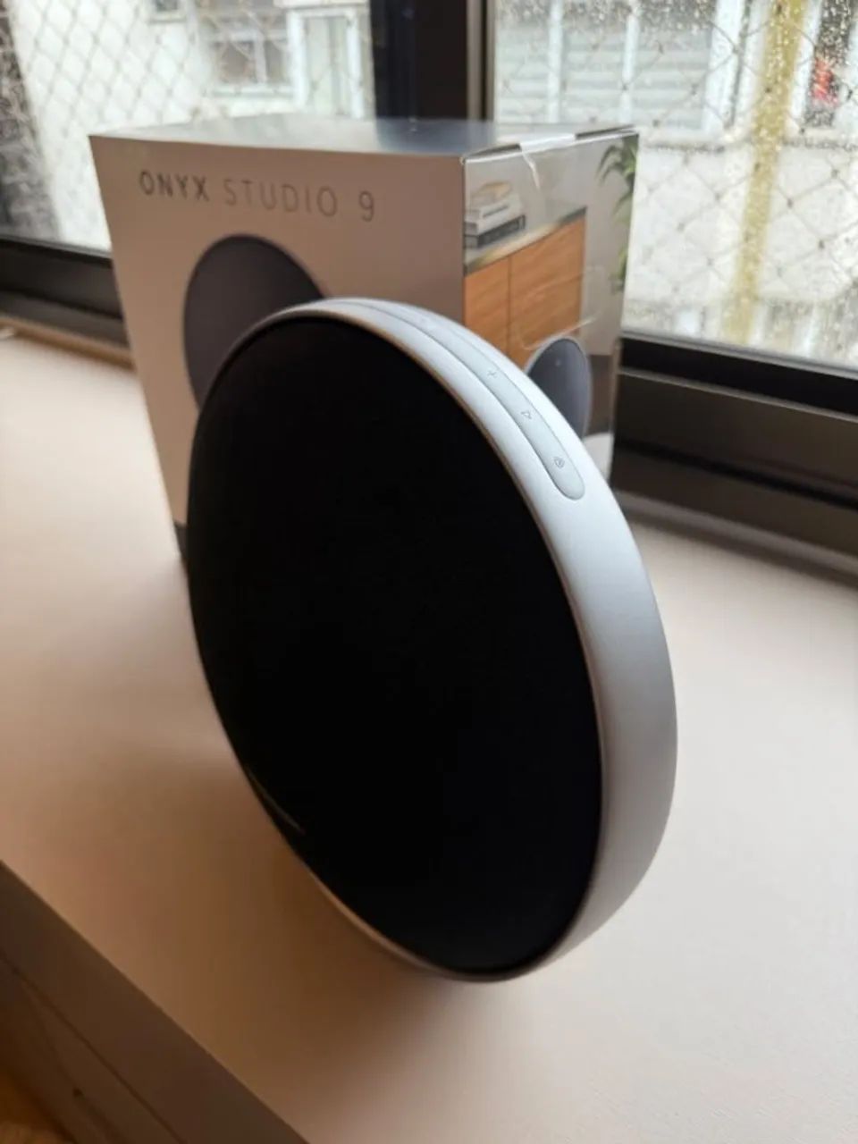 Caixa de Som Premium Harman Kardon Onyx Studio 9 - Aparelhos de