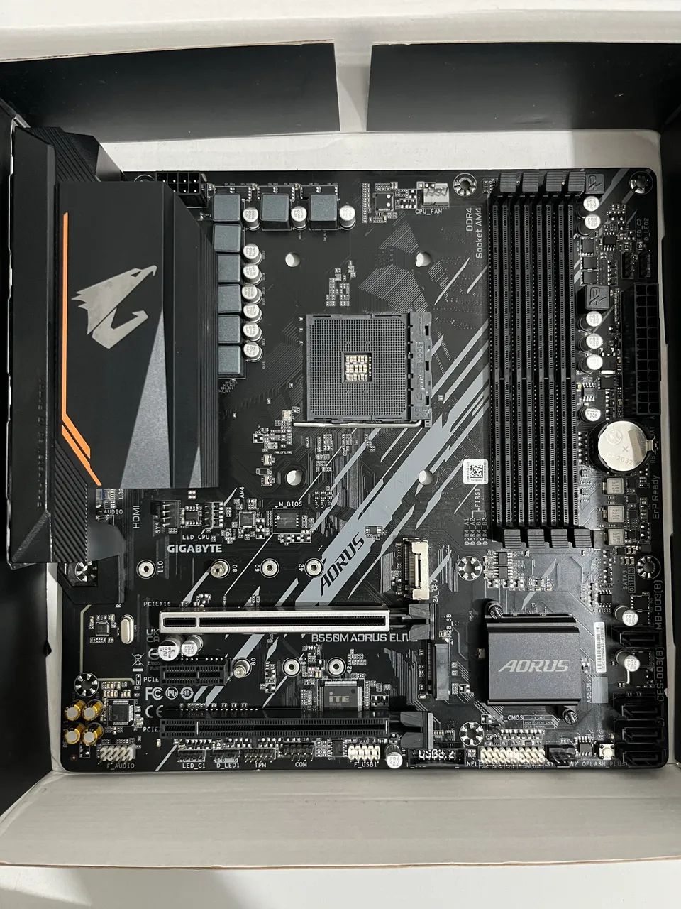 Placa mãe B550m Aorus 