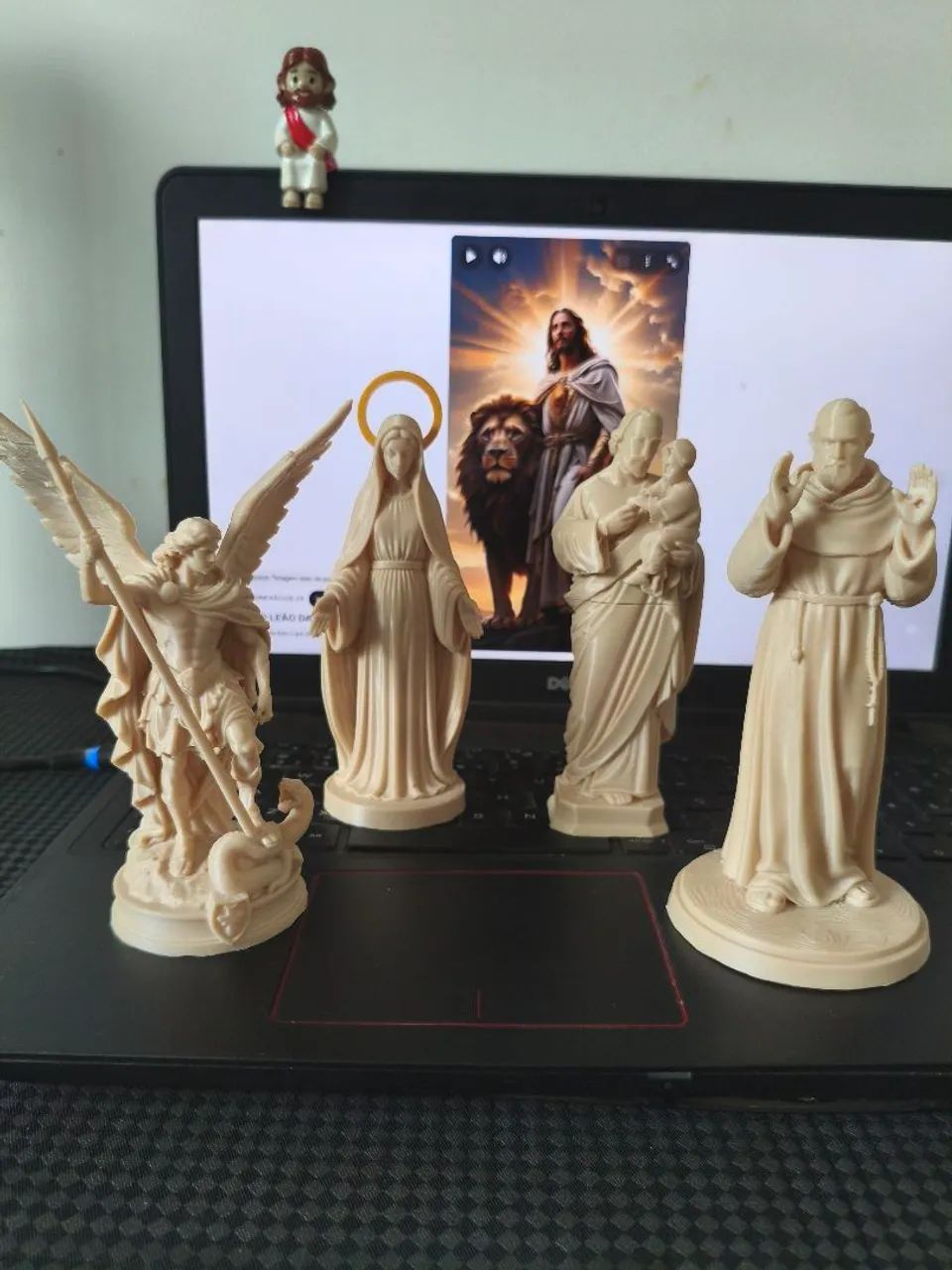 Santo - Foto 3