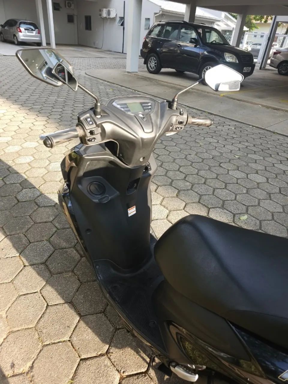 Yamaha Fluo 125 ABS 2023 - Foto 2