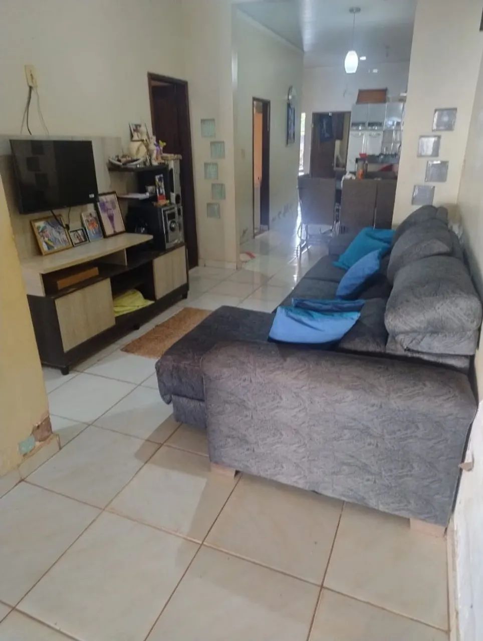 Vendo uma casa com veículo Corolla na garagem  - Foto 5