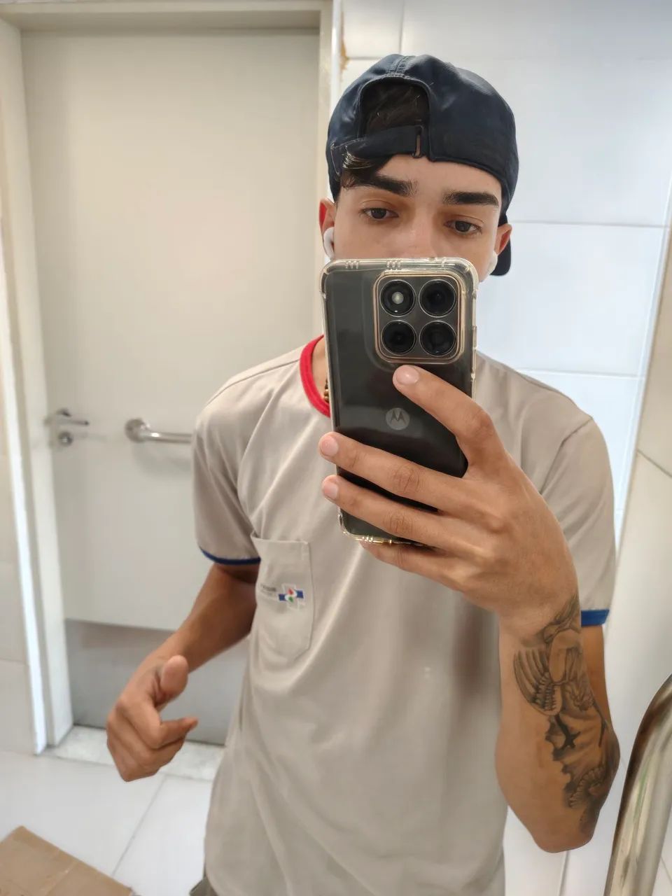 Troco um Motorola Edge 70 fusion em um iPhone 14