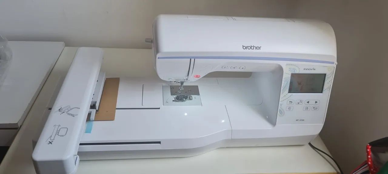 VENDO BORDADEIRA Brother BP1530L