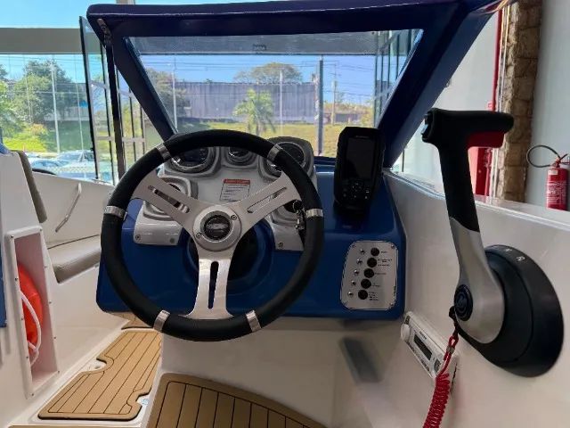 Lancha LF Yachts Conquest 180  2025 - Foto 5