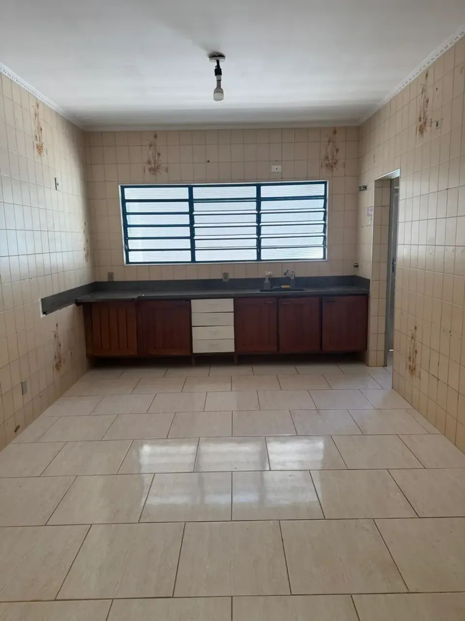 Casa terrea com amplo espaco - Foto 4