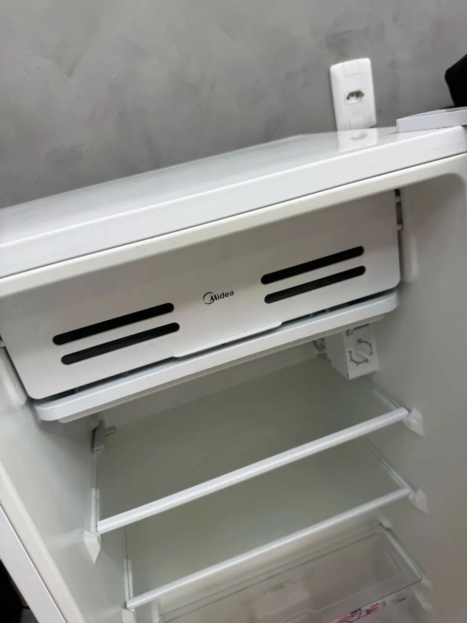 Frigobar Midea 93 litros - Foto 2