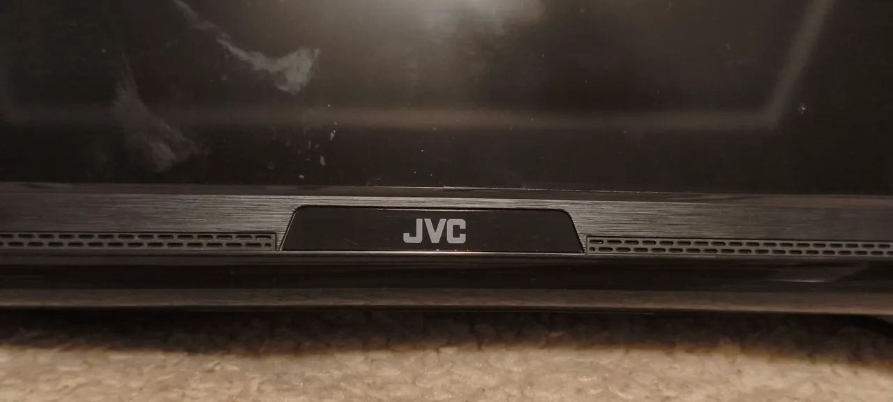Tv JVC 58 polegadas **com defeito** - Foto 4
