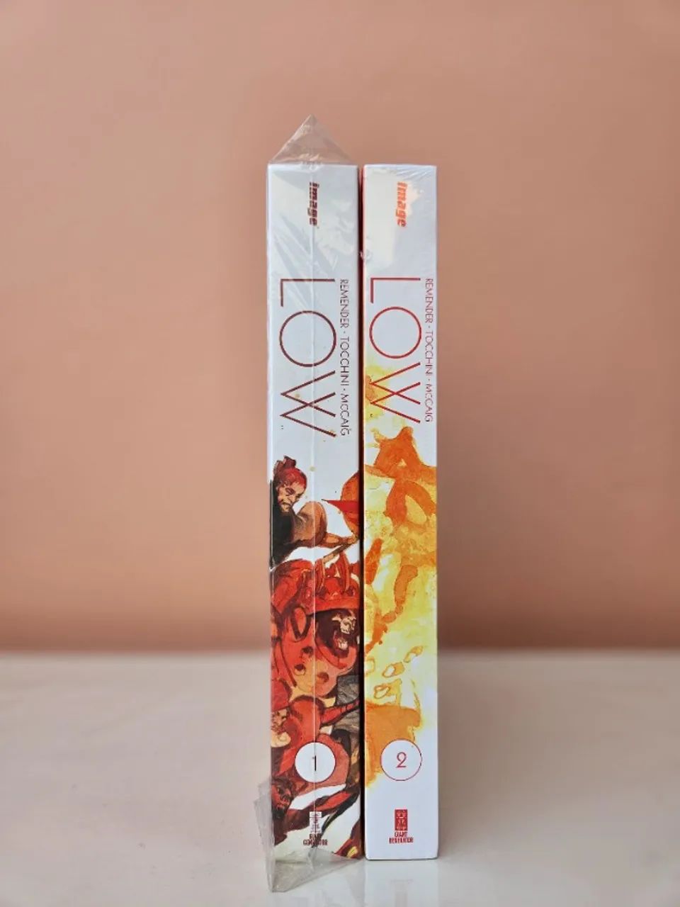 Coleção Completa LOW (Vols. 1 e 2) - Oversized Hard Cover - Image Comics - Importado
