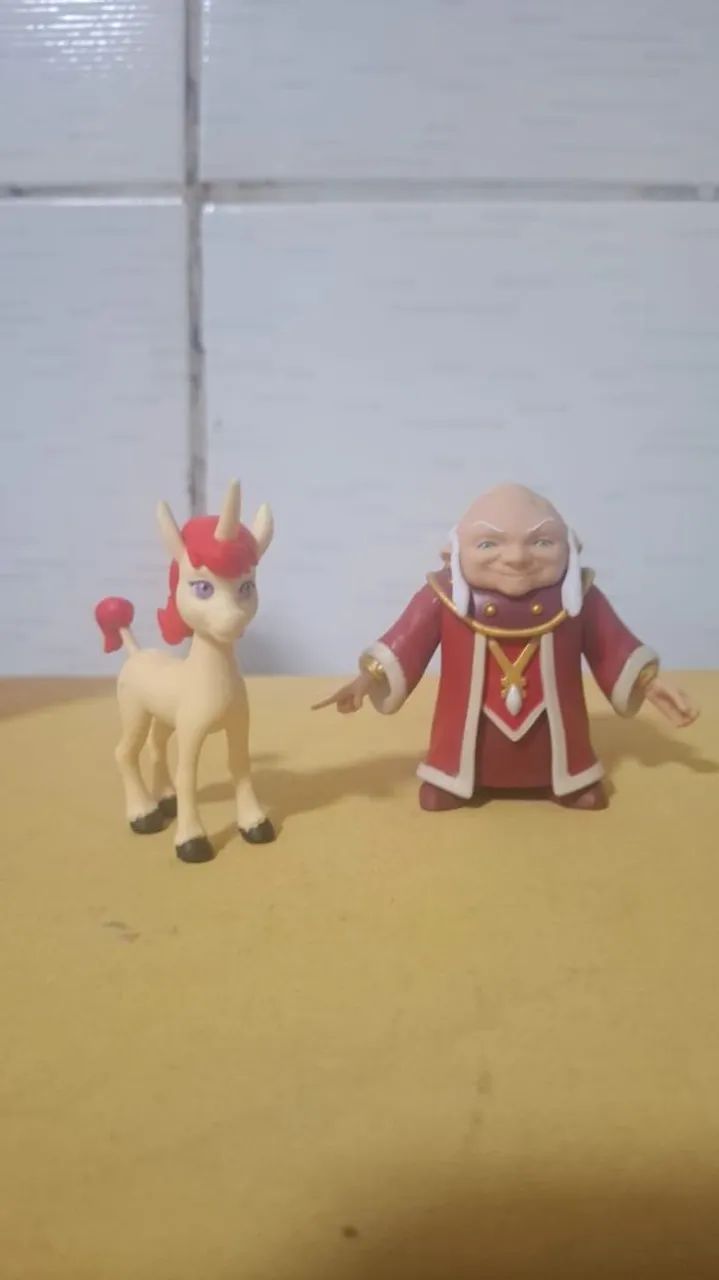 Action Figure Mestre dos magos e Vingador 