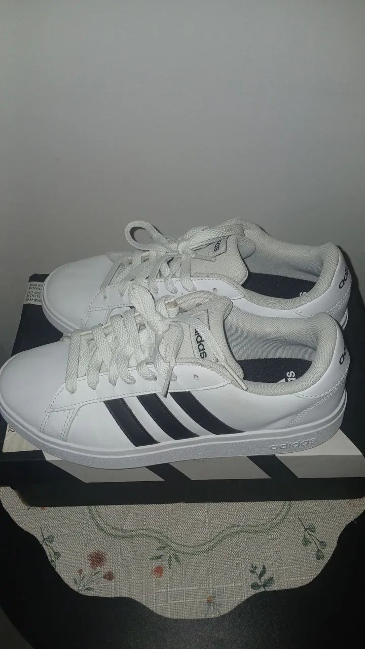 Tênis Adidas n° 36 Original  - Foto 2