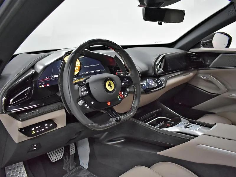 Ferrari Purosangue 6.5 V12 725cv, foto 6 de 17