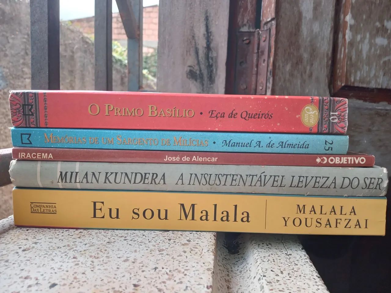 Livros - Foto 2
