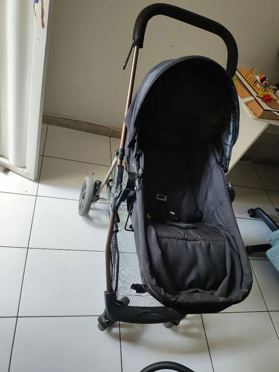 Carrinho de bebe Moisés Napoli com bebe conforto Galzerano 