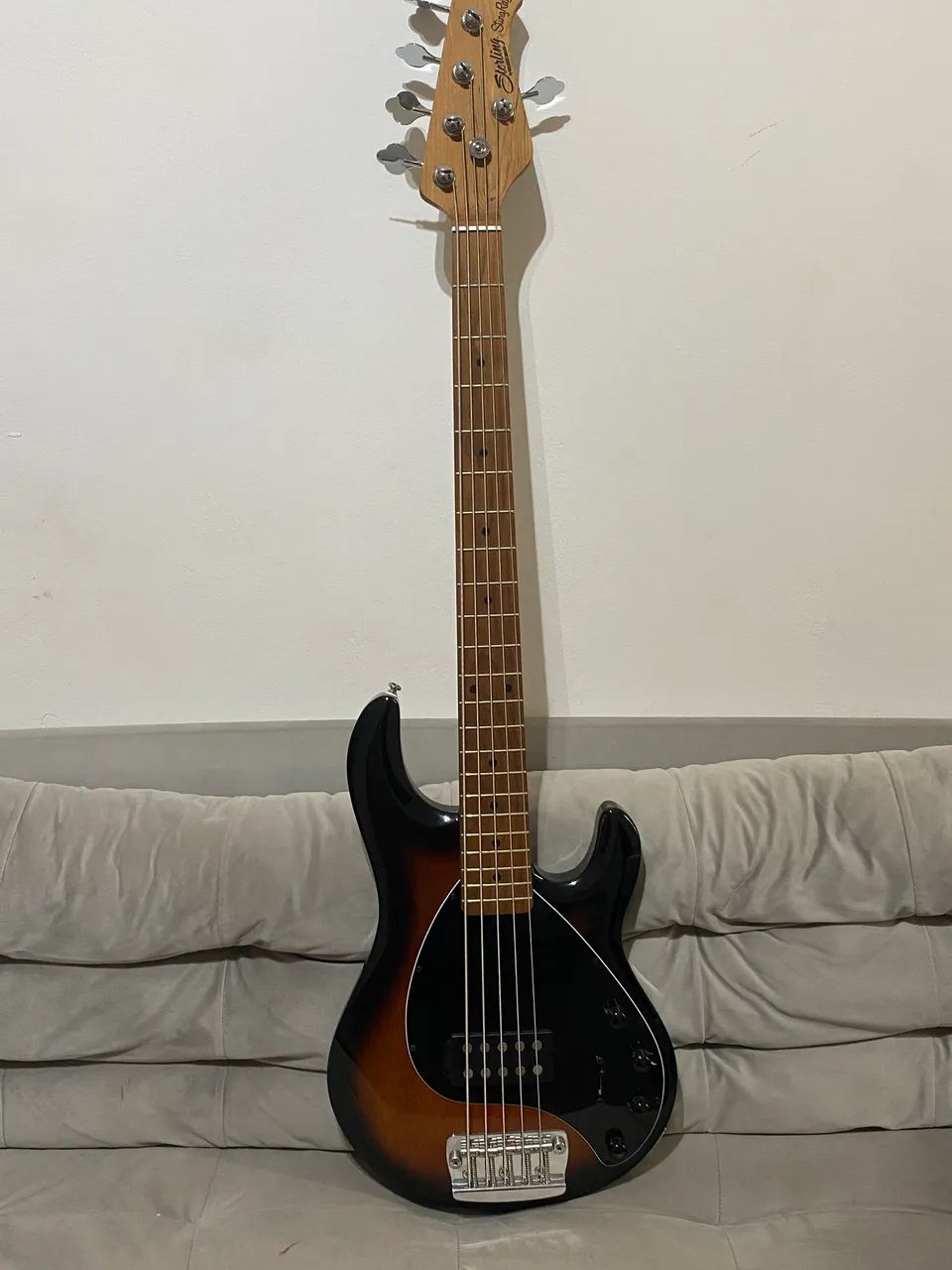 Baixo Esterling Ray 35. - Foto 4