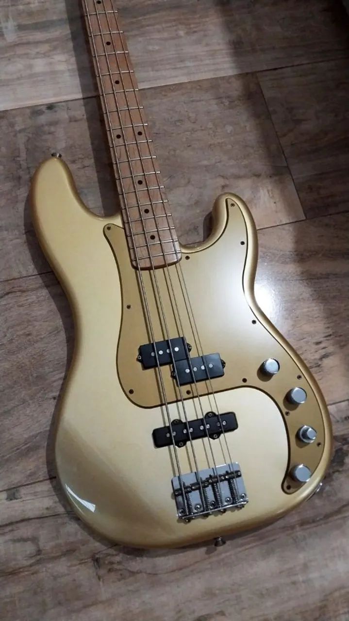 Fender P Bass Special Deluxe - Foto 3