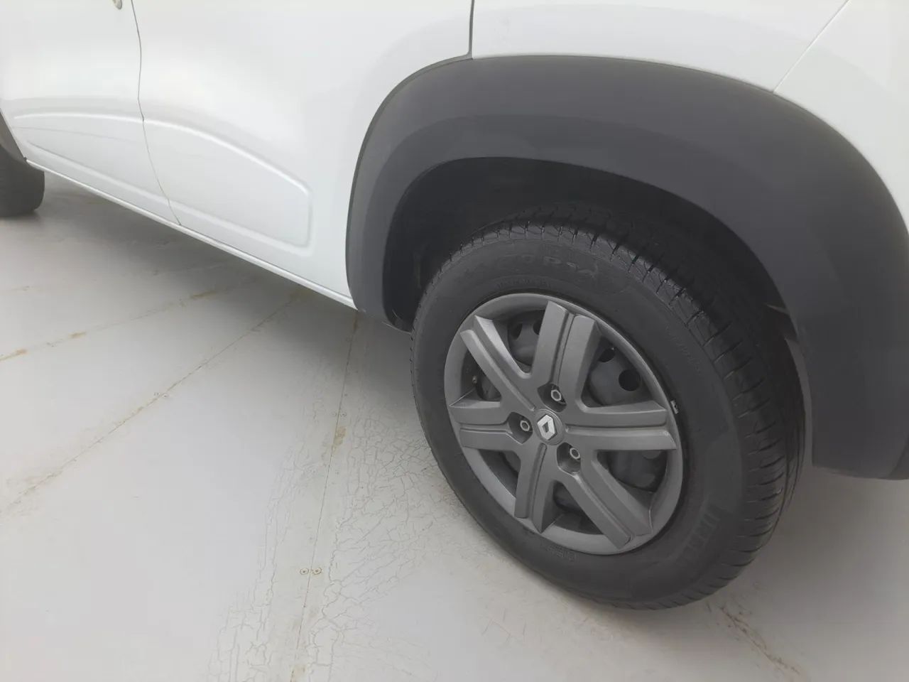 Renault Kwid 1.0 Zen, foto 12 de 18