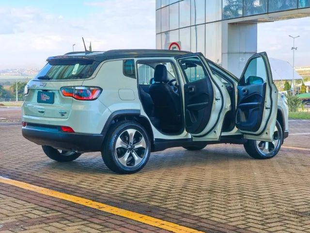 Jeep Compass Longitude 2.0 4X2 Flex 16V Aut. 2018 - Foto 4