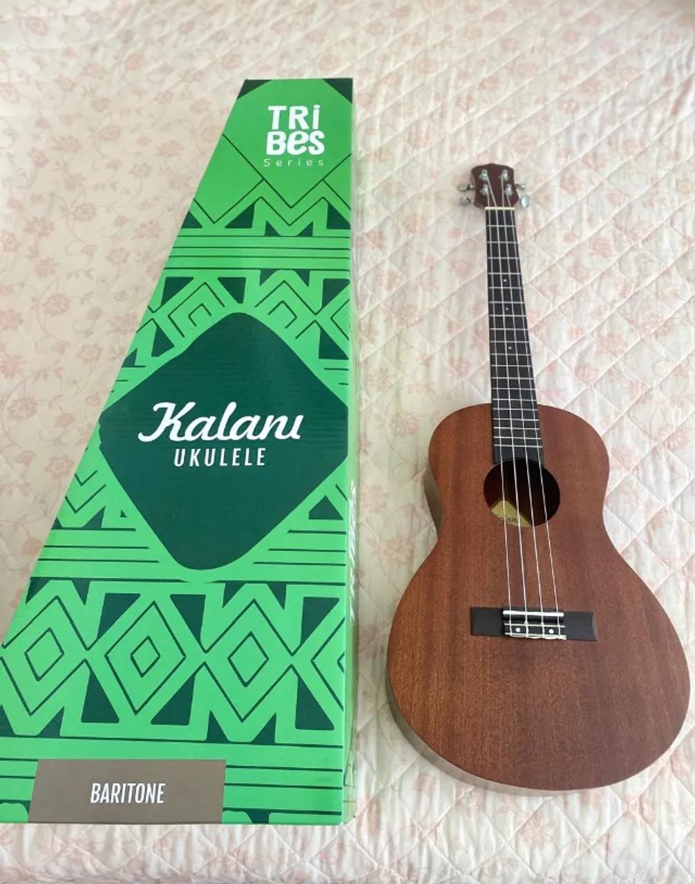 Ukulele Baritono