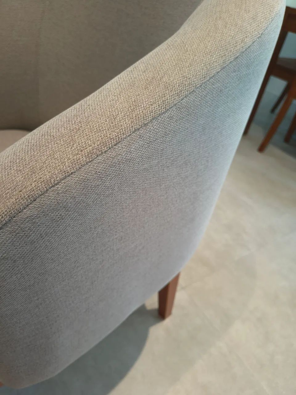 Poltrona lindíssima em linho - Foto 2
