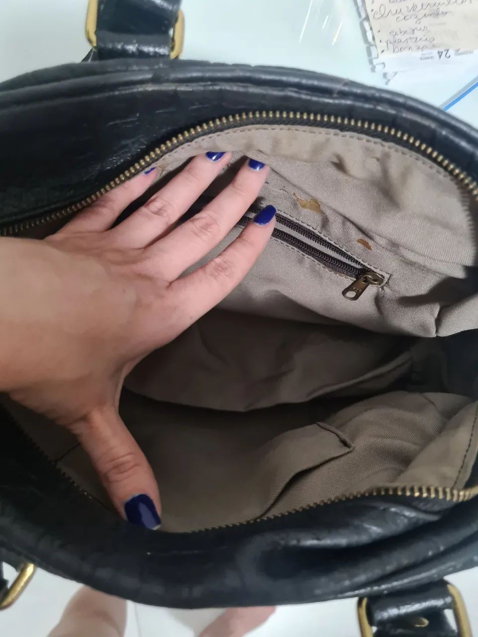 Vende-se Bolsa em couro - Foto 2
