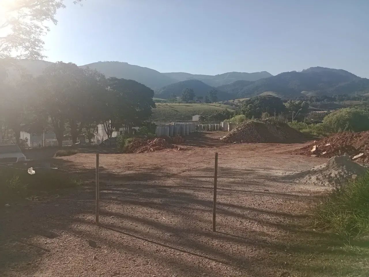 Quadra inteira com 3.600m, centro de Joanópolis SP