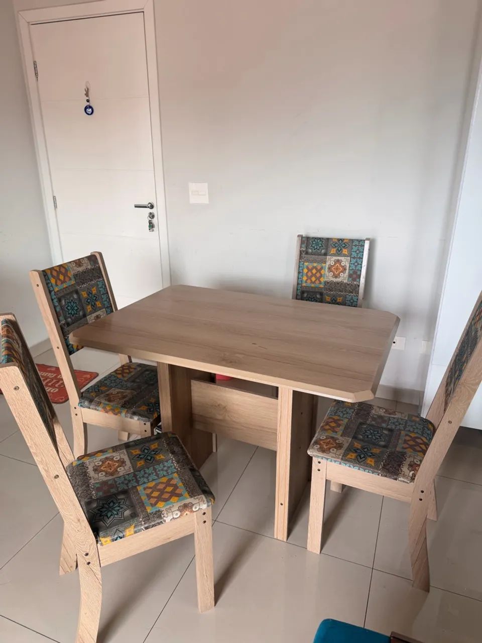 Mesa em ótimo estado 